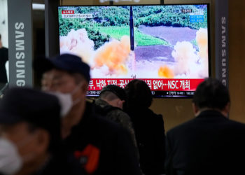 Corea del Norte lanza un misil de largo alcance hacia el mar