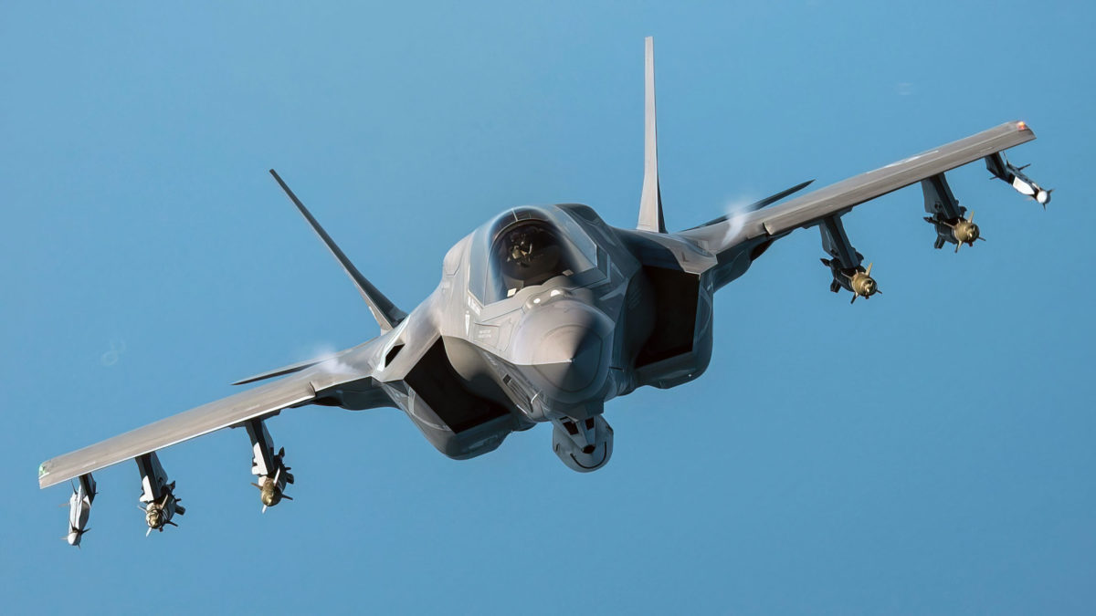 5 razones por las que los recortes al caza furtivo F-35 son un gran error