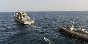 Por primera vez, los buques de guerra israelíes practican el reabastecimiento de combustible desde un petrolero estadounidense en el Mar Rojo