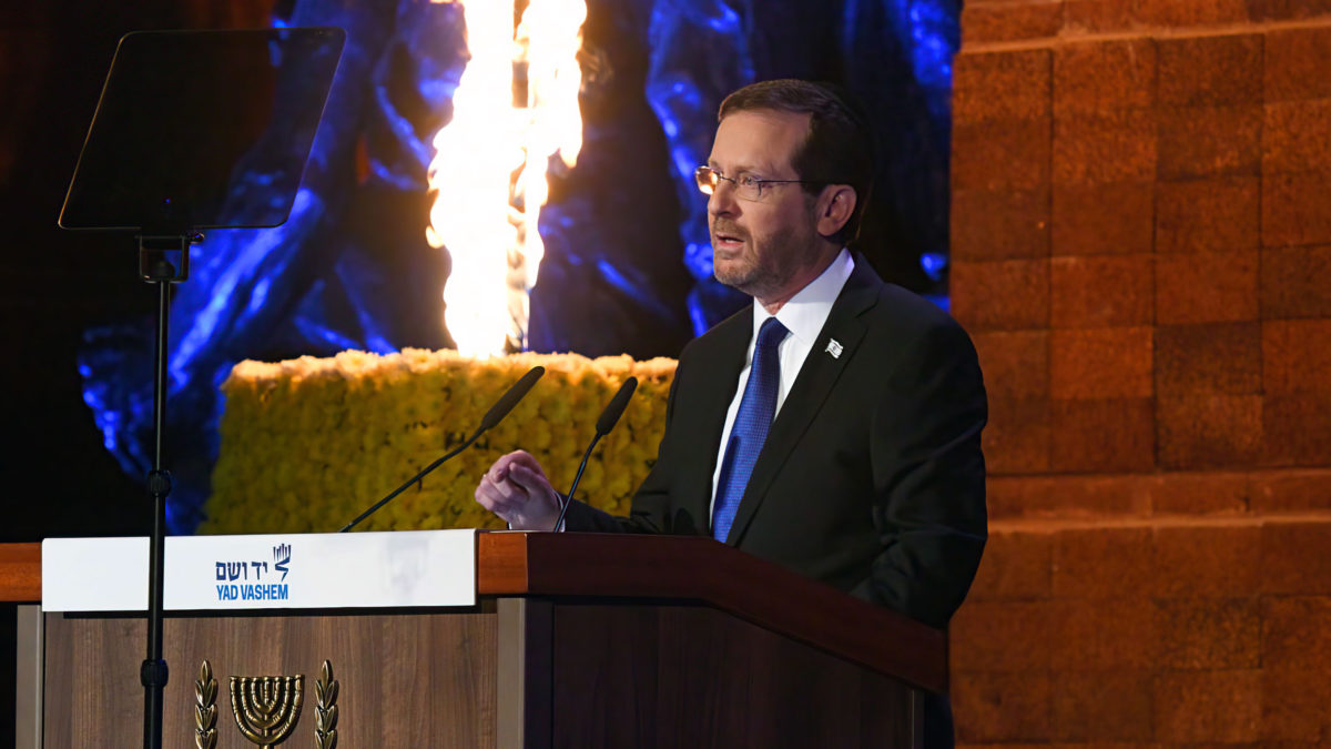 Herzog: Israel “no tiene ninguna posibilidad” si no recordamos el Holocausto