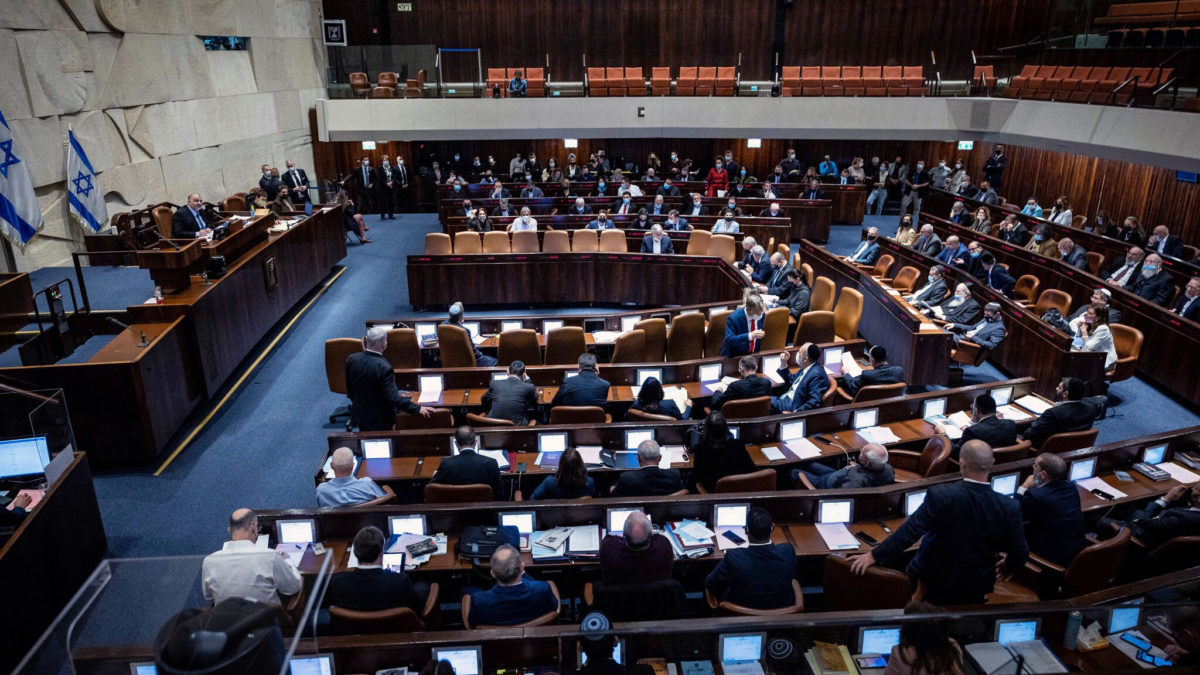 MK Smotrich pide sesión plenaria urgente para votar la disolución de la Knesset