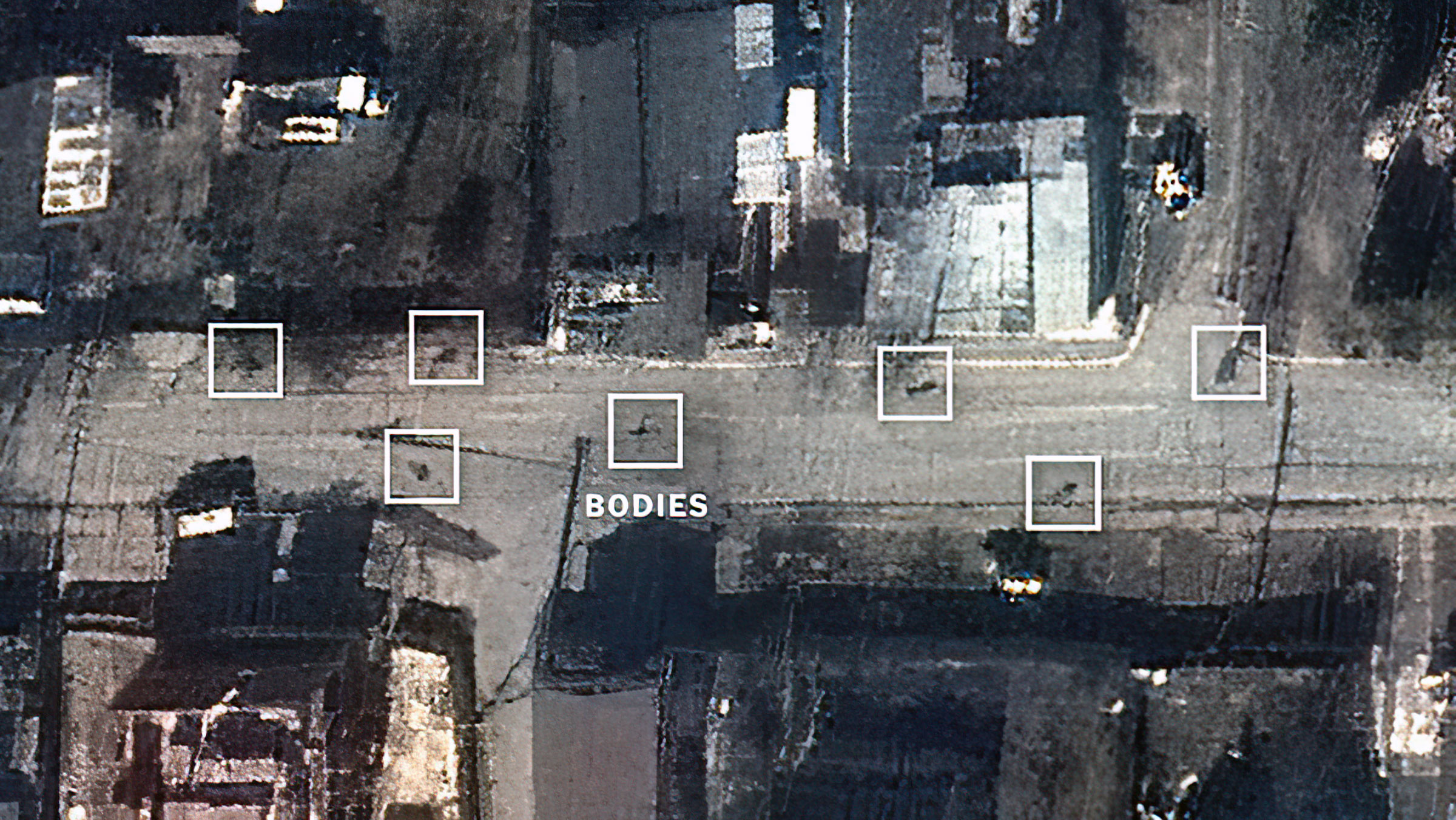 Refutando la afirmación de Moscú, las imágenes de satélite muestran que los cuerpos estuvieron en Bucha durante semanas