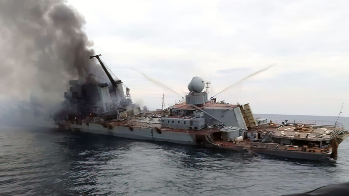 Aparecen imágenes del crucero ruso Moskva antes de su hundimien