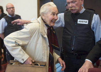 Alemania vuelve a encarcelar a una mujer de 93 años por negar el Holocausto