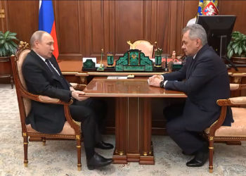 Putin aferrado a una mesa: Se cuestiona la salud del mandatario ruso
