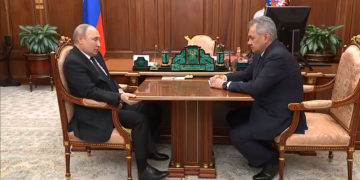Putin aferrado a una mesa: Se cuestiona la salud del mandatario ruso