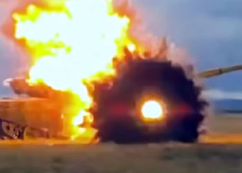 La pesadilla de Putin: los militares rusos están sacando del almacén las viejas armas soviéticas