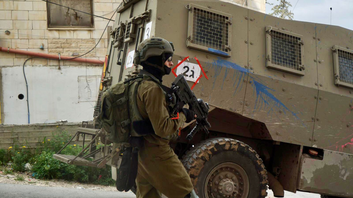 Las FDI habrían detenido al primo del terrorista del atentado en Tel Aviv en una redada en Judea y Samaria