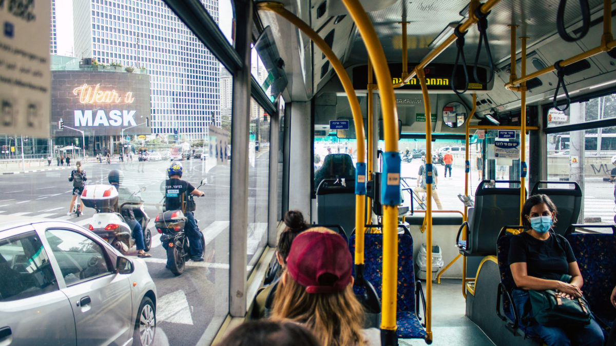 Israel ofrecerá transporte público gratuito a los mayores de 75 años