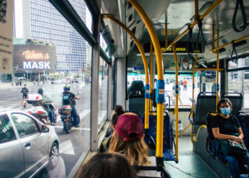 Israel ofrecerá transporte público gratuito a los mayores de 75 años