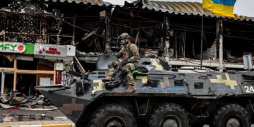 Ucrania recupera toda la región de Kiev mientras las fuerzas rusas se retiran
