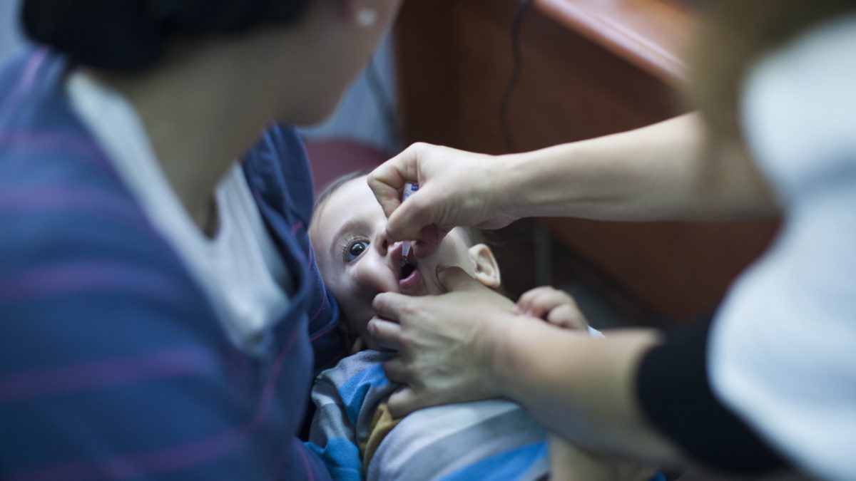 El brote de poliomielitis en Israel se debe a la falta de vacunación