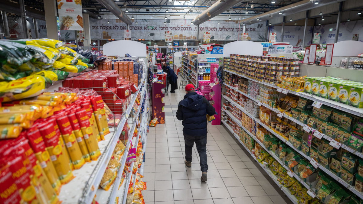 Los precios de los bienes de consumo israelíes subieron un 0,6 % en marzo