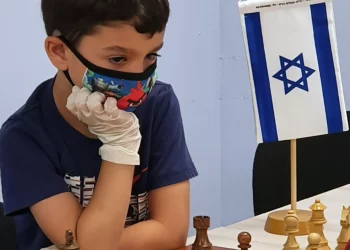 Prodigio del ajedrez israelí gana el campeonato internacional sub-9
