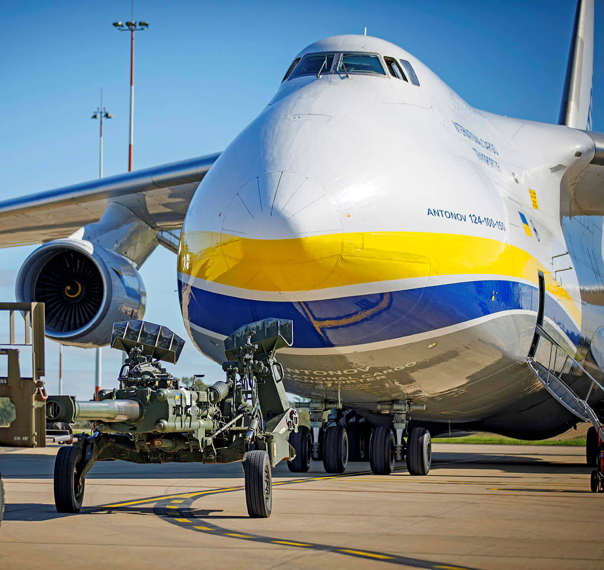 Australia acelera el transporte aéreo de ayuda militar para Ucrania