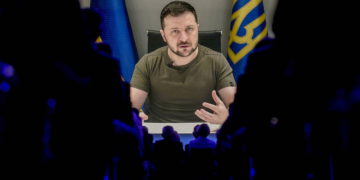 Zelensky exige que las tropas rusas abandonen Ucrania como condición previa a la diplomacia