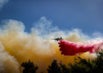 Chipre invita a Grecia e Israel a crear centro de lucha contra incendios en el Mediterráneo oriental