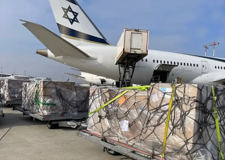 Israel envía 2.000 cascos y 500 chalecos antibalas a Ucrania