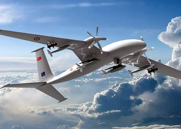 Conozca el nuevo UAV Bayraktar Akinci de Turquía
