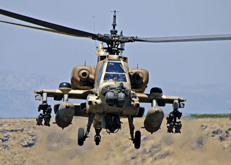 Las Fuerzas de Defensa de Israel estudian el uso de helicópteros de ataque y drones para proteger a las tropas en las incursiones en Judea y Samaria