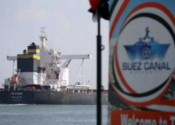 El Canal de Suez reporta un récord histórico de ingresos en abril