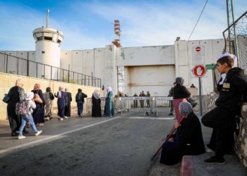 Israel amplía el cierre de Judea y Samaria y Gaza mientras continúa la búsqueda de los terroristas de Elad