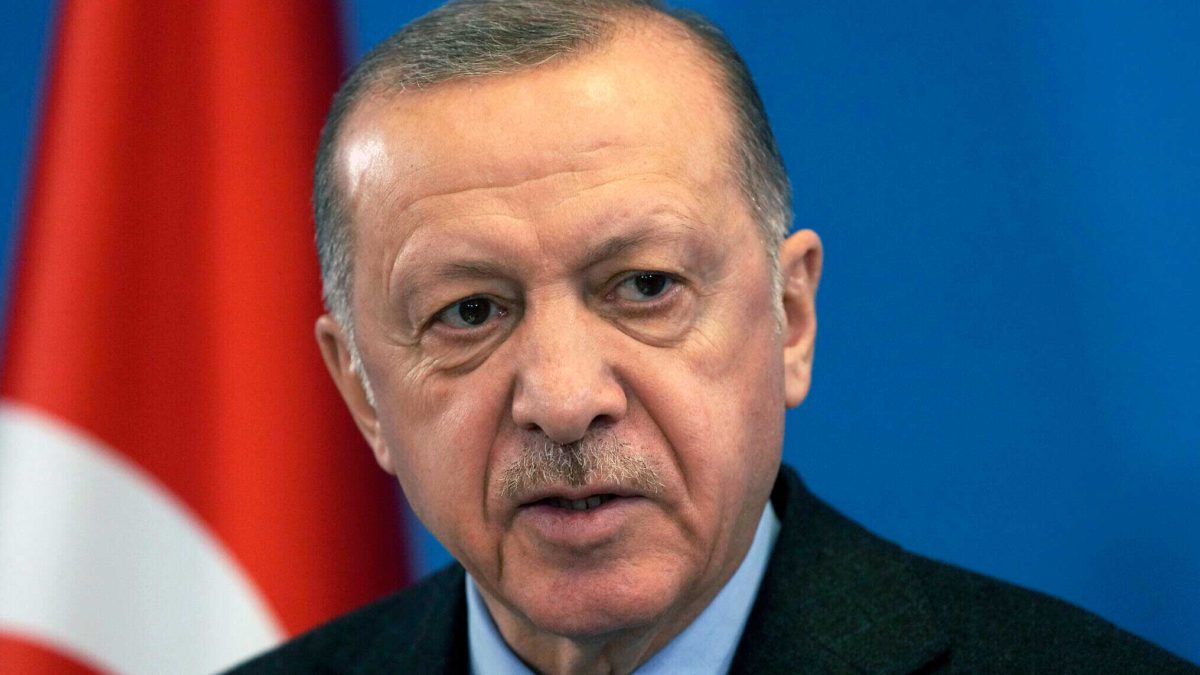 Turquía rompe con el resto de la OTAN y se opone al ingreso de Finlandia y Suecia