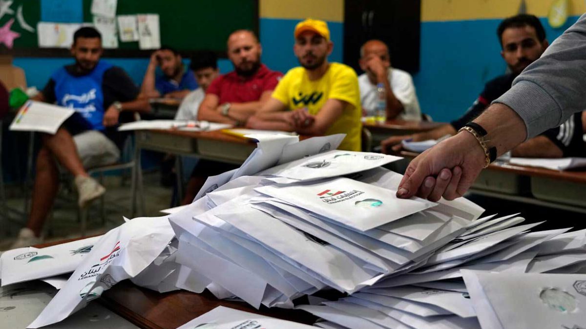 Hezbolá y sus aliados reciben un golpe en las elecciones del Líbano, según los primeros resultados