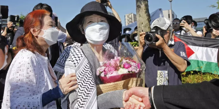 Liberan a la fundadora del grupo terrorista japonés que perpetró el atentado mortal de 1972 en el aeropuerto de Israel