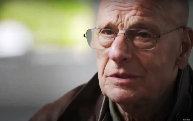 Un programa de televisión del Reino Unido sobre las raíces familiares asegura a un superviviente del Holocausto que su padre no era un nazi como él temía