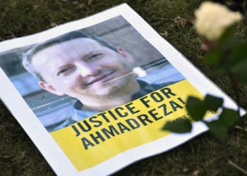 Irán estudiará el aplazamiento de la pena de muerte de un académico condenado por ayudar a Israel