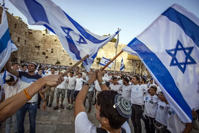 Emiratos Árabes condena a Israel por la Marcha de la Bandera en Jerusalén