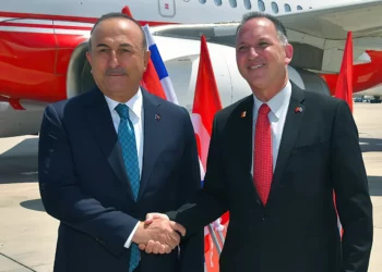 El ministro de Asuntos Exteriores turco aterrizó hoy en Israel para visitar el Monte del Templo