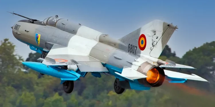 Rumanía ordena que sus MiG-21 Lancers en tierra vuelvan al aire