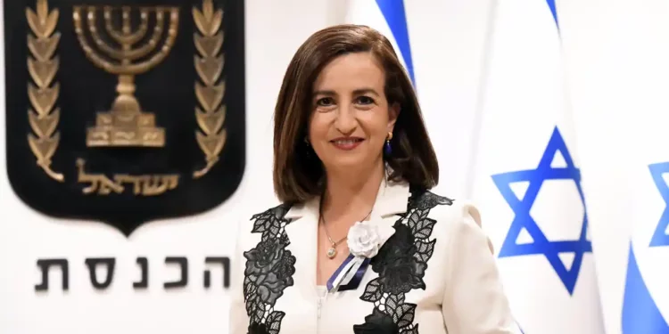 Meretz MK Rinawie Zoabi abandona la coalición: gobierno queda en minoría