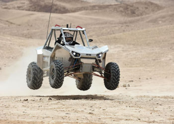 Ingeniero israelí desarrolla un buggy eléctrico para jóvenes