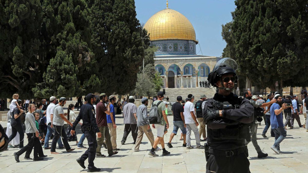 Policía resguarda a visitantes judíos en el Monte del Templo