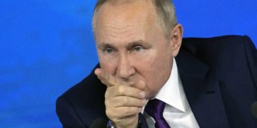 Putin advierte a Finlandia de que “no cometa el error” de entrar en la OTAN
