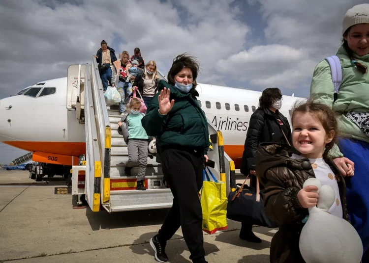Israel ampliará visados a refugiados ucranianos y les permitirá trabajar