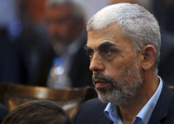 Yahya Sinwar, el máximo responsable de Hamás en la Franja de Gaza, en la ciudad de Gaza, el 1 de mayo de 2017. (Adel Hana/AP)