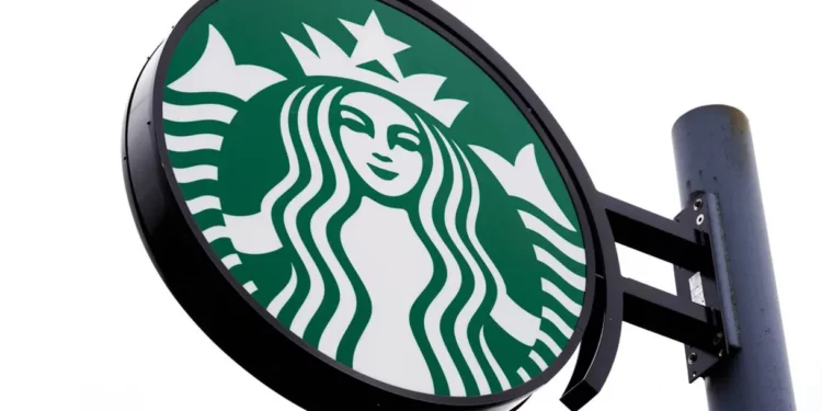Starbucks abandona el mercado ruso y cierra 130 tiendas