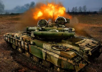 Tanques del Ejército de Ucrania en combate. Crédito de la imagen: Creative Commons