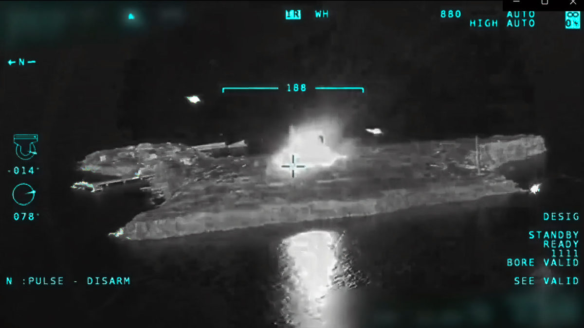 Los Su-27 de Ucrania bombardean la Isla de la Serpiente ocupada en una audaz incursión