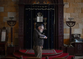 La guerra asesta un doble golpe a la vida judía en Ucrania y Rusia