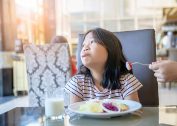 Nuestros hijos deben saber que el desperdicio de comida está matando al planeta