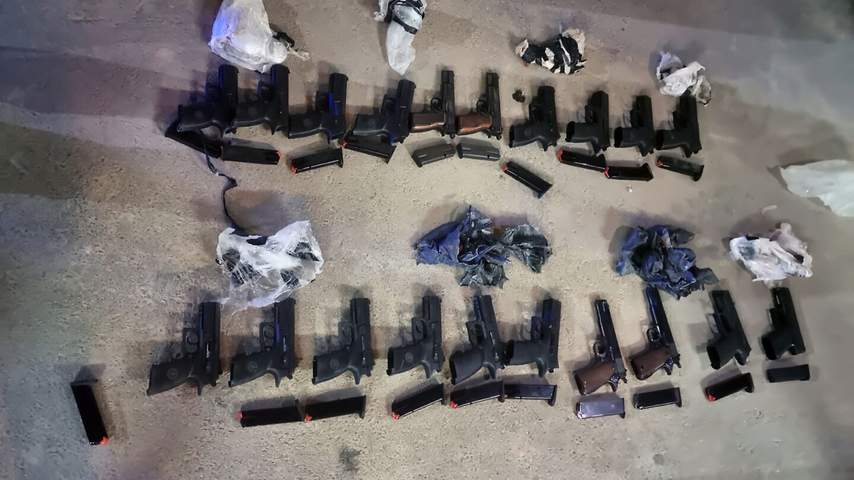 Incautación de 20 pistolas a contrabandistas palestinos en el s