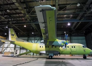 El nuevo avión de Irán exhibe la precariedad de su industria aeronáutica