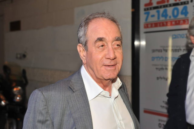 El empresario israelí Alfred Akirov vuelve a invertir en Bank Leumi