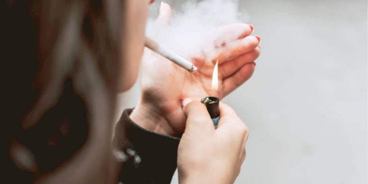 EE.UU. propone norma para limitar los niveles de nicotina en cigarrillos