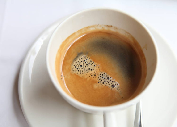 El café provoca partos prematuros y otros problemas en el embarazo: según un estudio